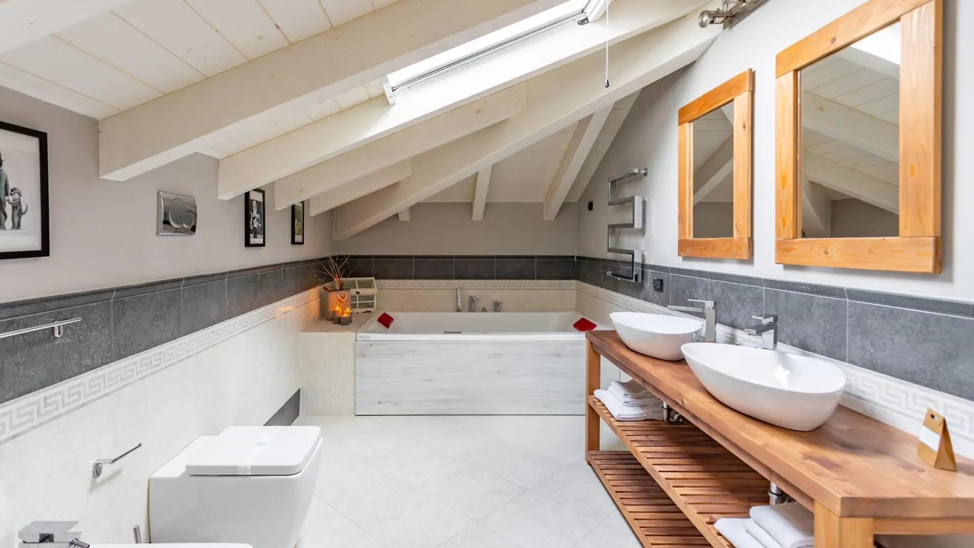 Appartement Mansarda Tra Le Risaie - Certosa Di Pavia - By Host4U à Torre del Mangano
